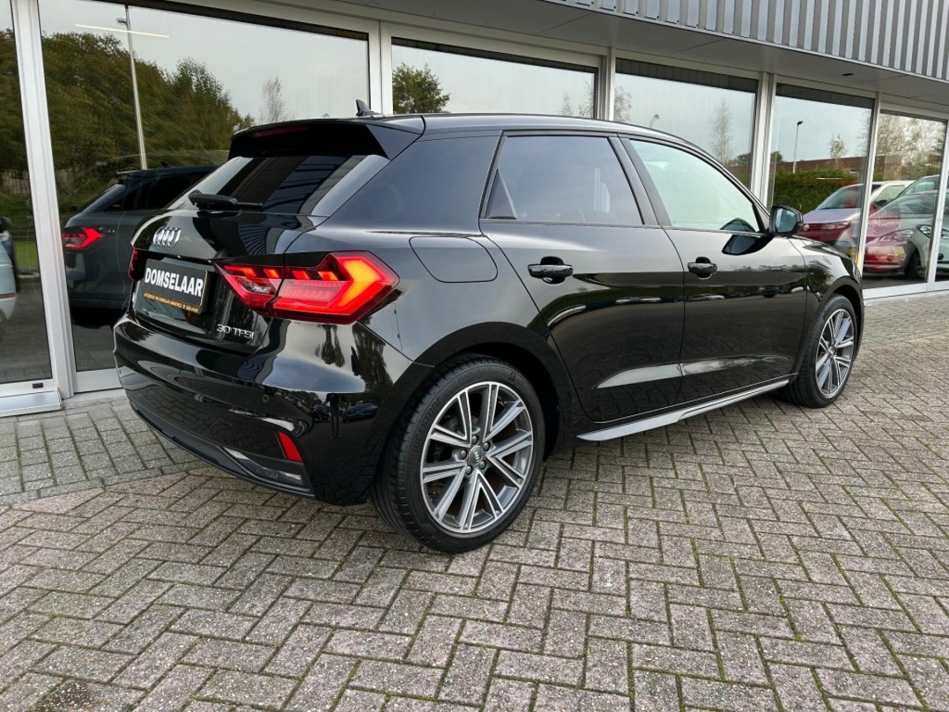 AUDI A1 Hatchback 5 drs