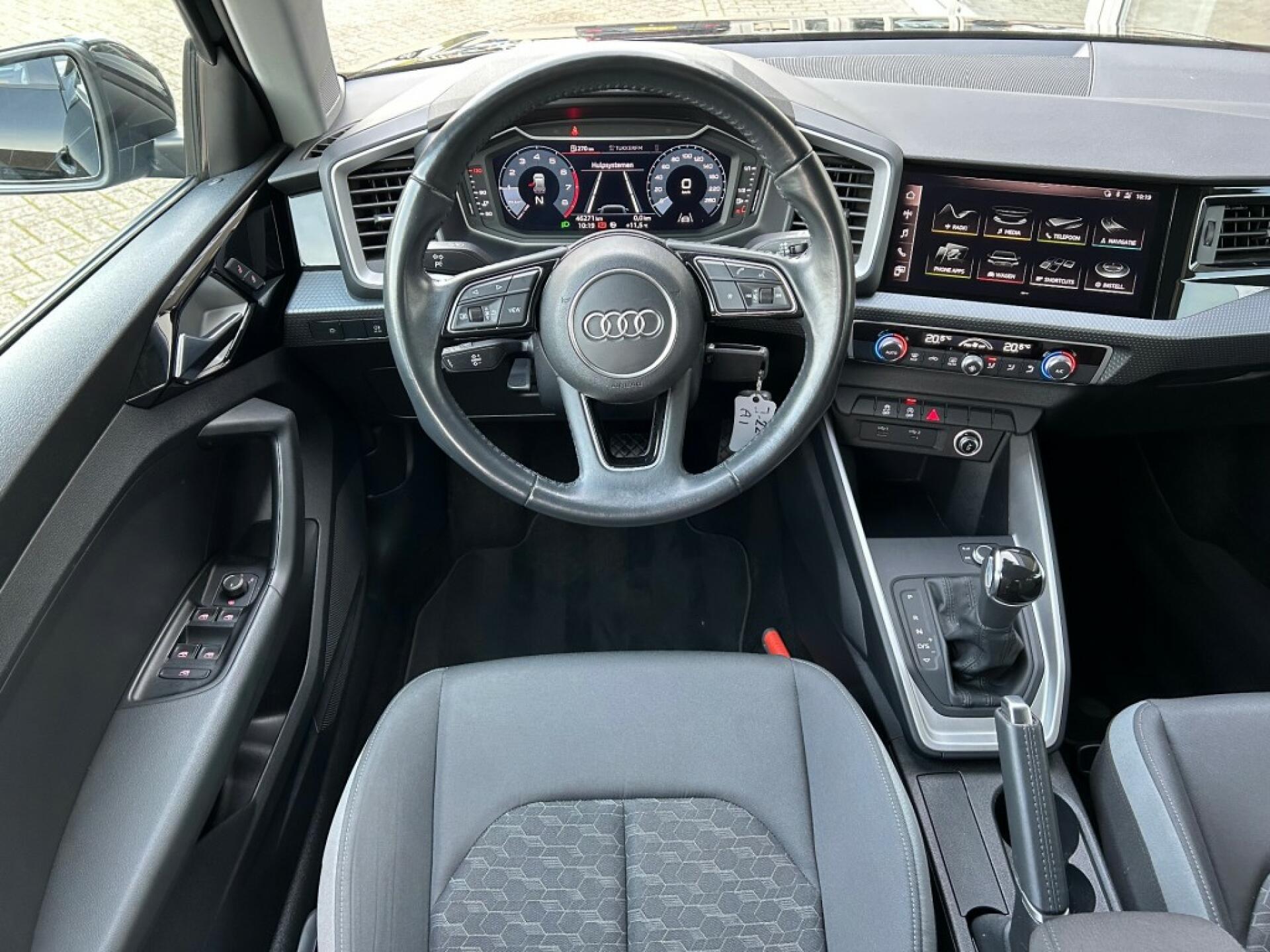 AUDI A1 Hatchback 5 drs