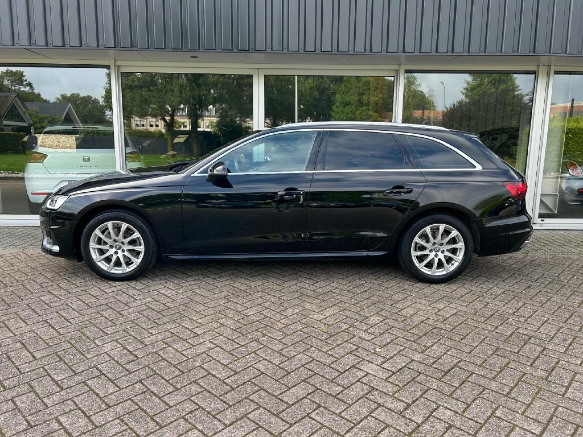 AUDI A4 Stationwagon 5 drs