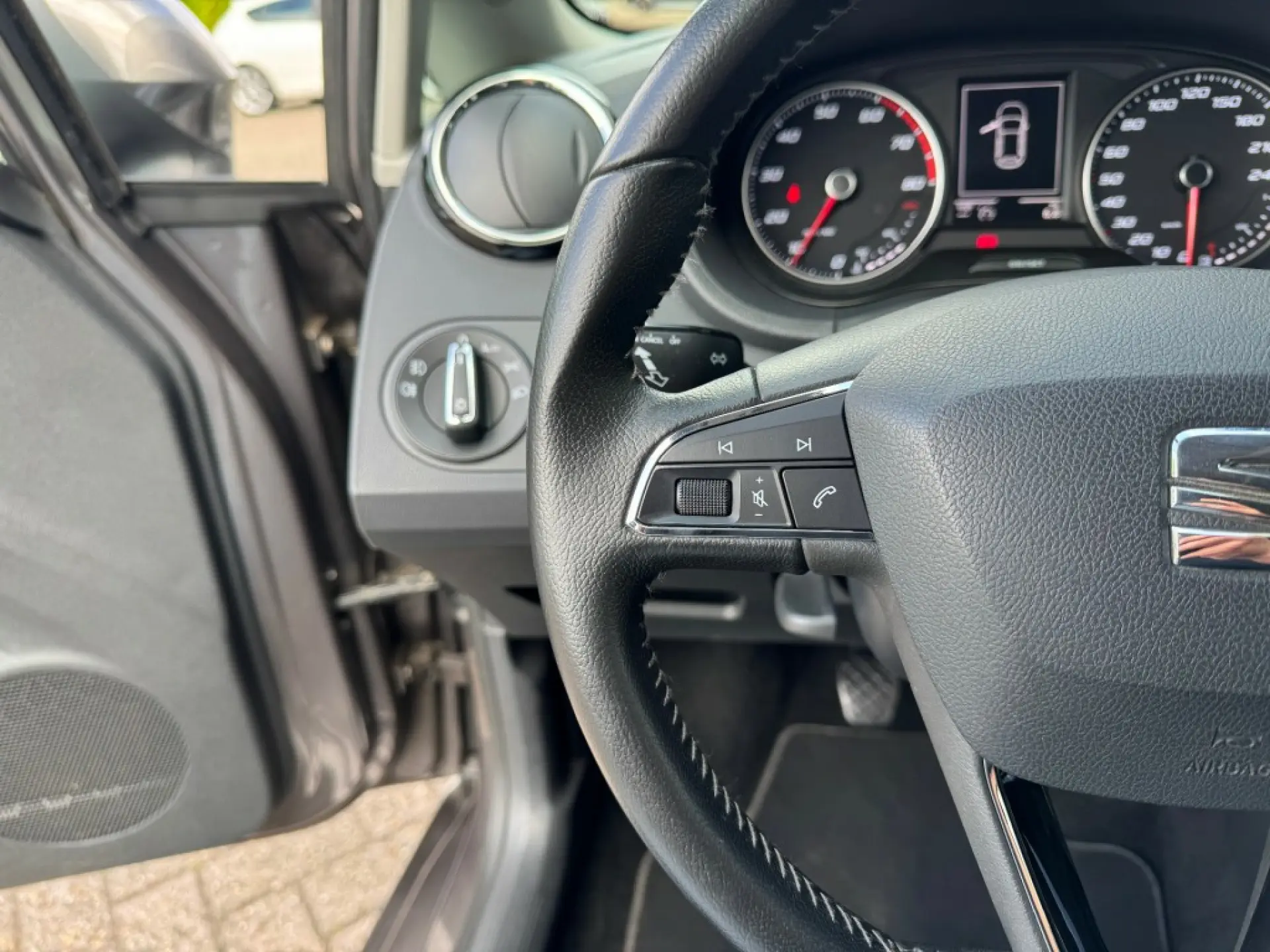SEAT IBIZA Hatchback 5 drs