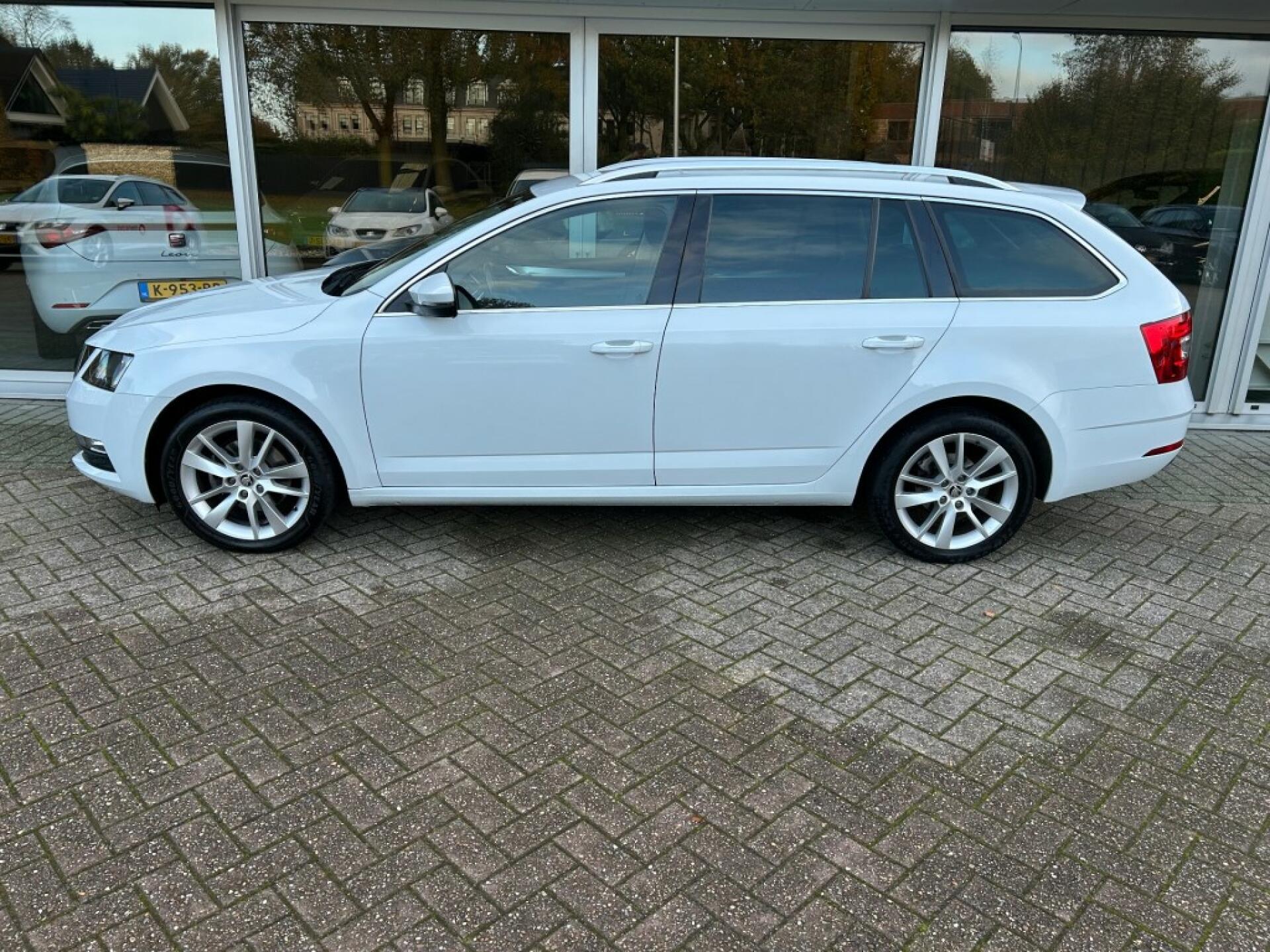 SKODA OCTAVIA Stationwagon 5 drs