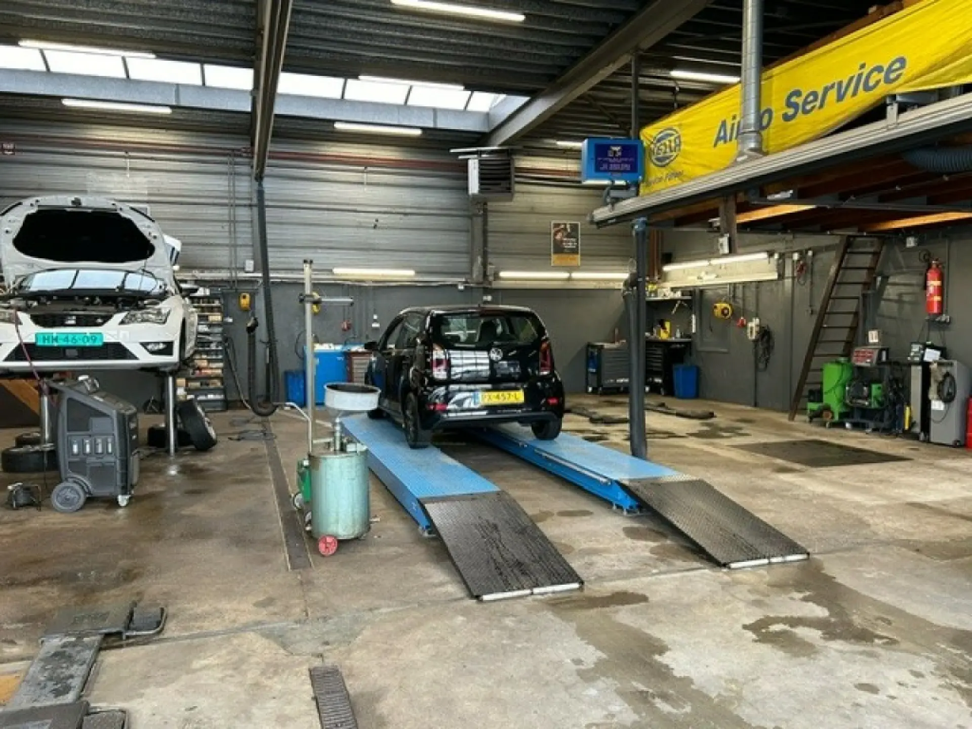VOLKSWAGEN CADDY Bestelwagen