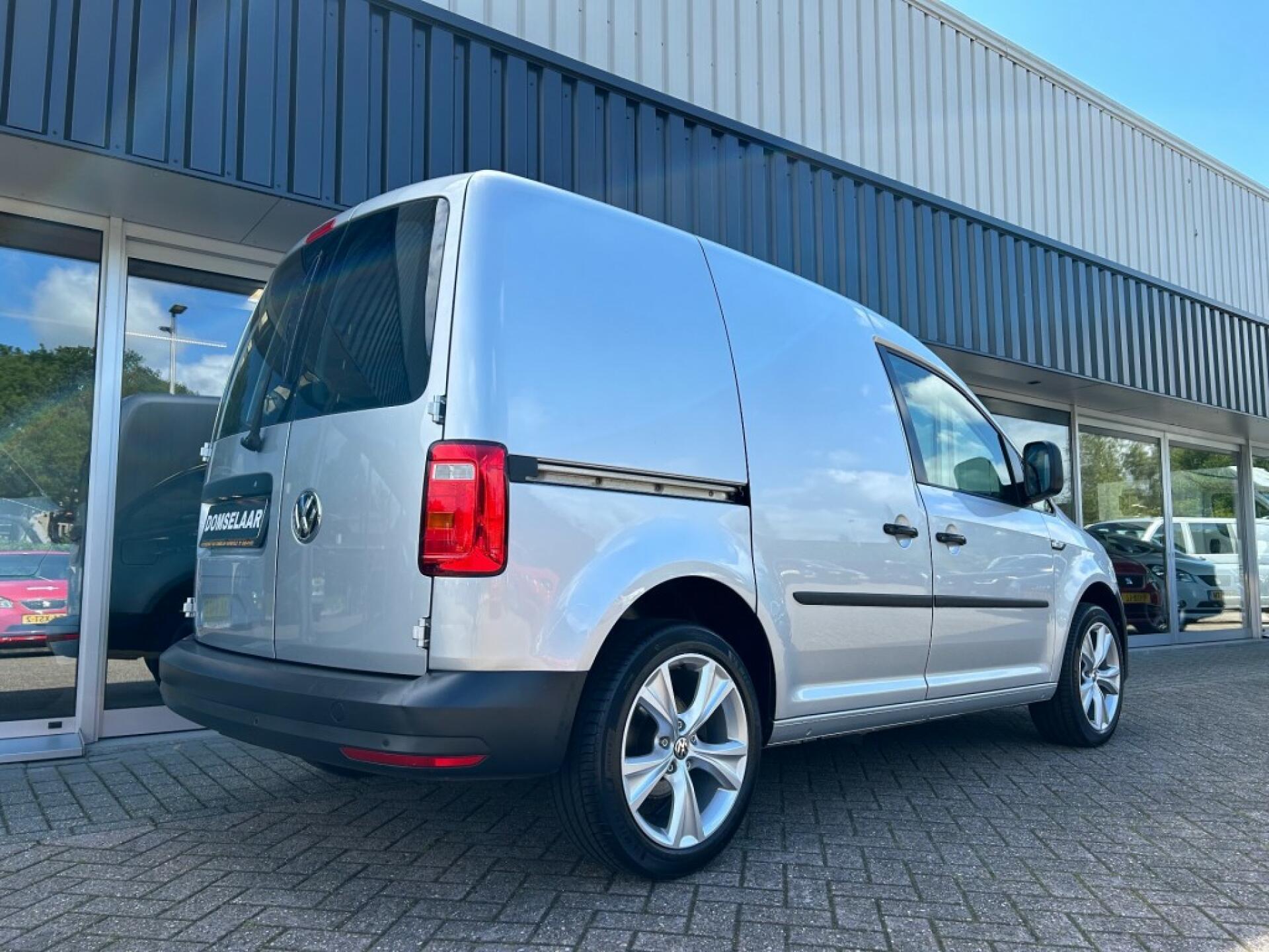 VOLKSWAGEN CADDY Bestelwagen