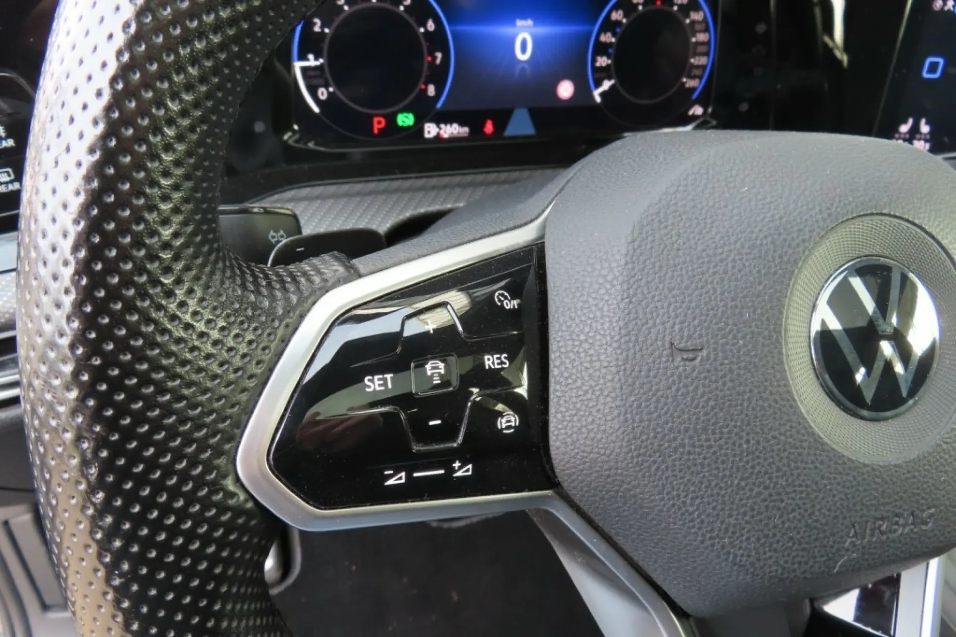 VOLKSWAGEN GOLF Hatchback 5 drs