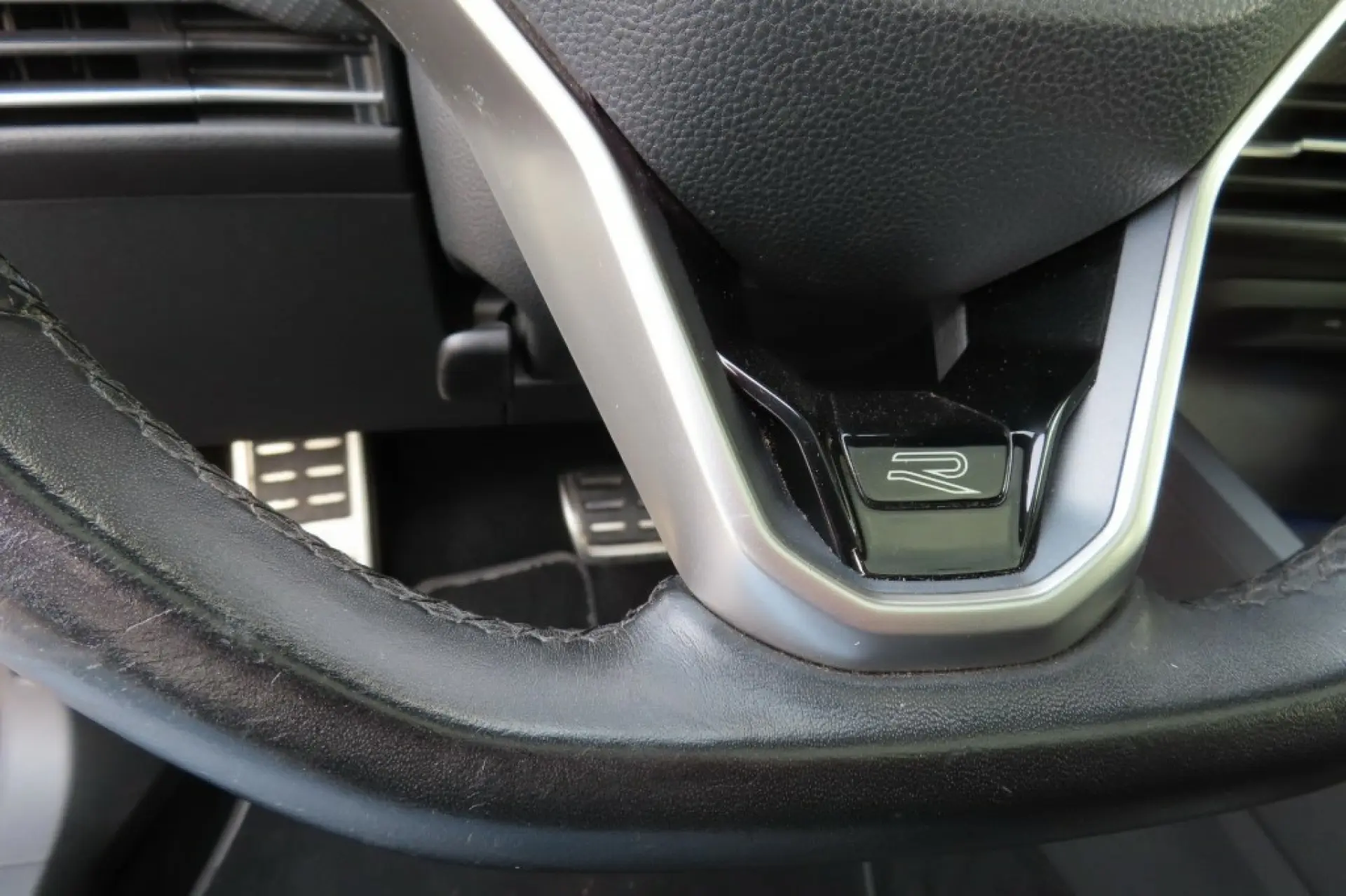 VOLKSWAGEN GOLF Hatchback 5 drs