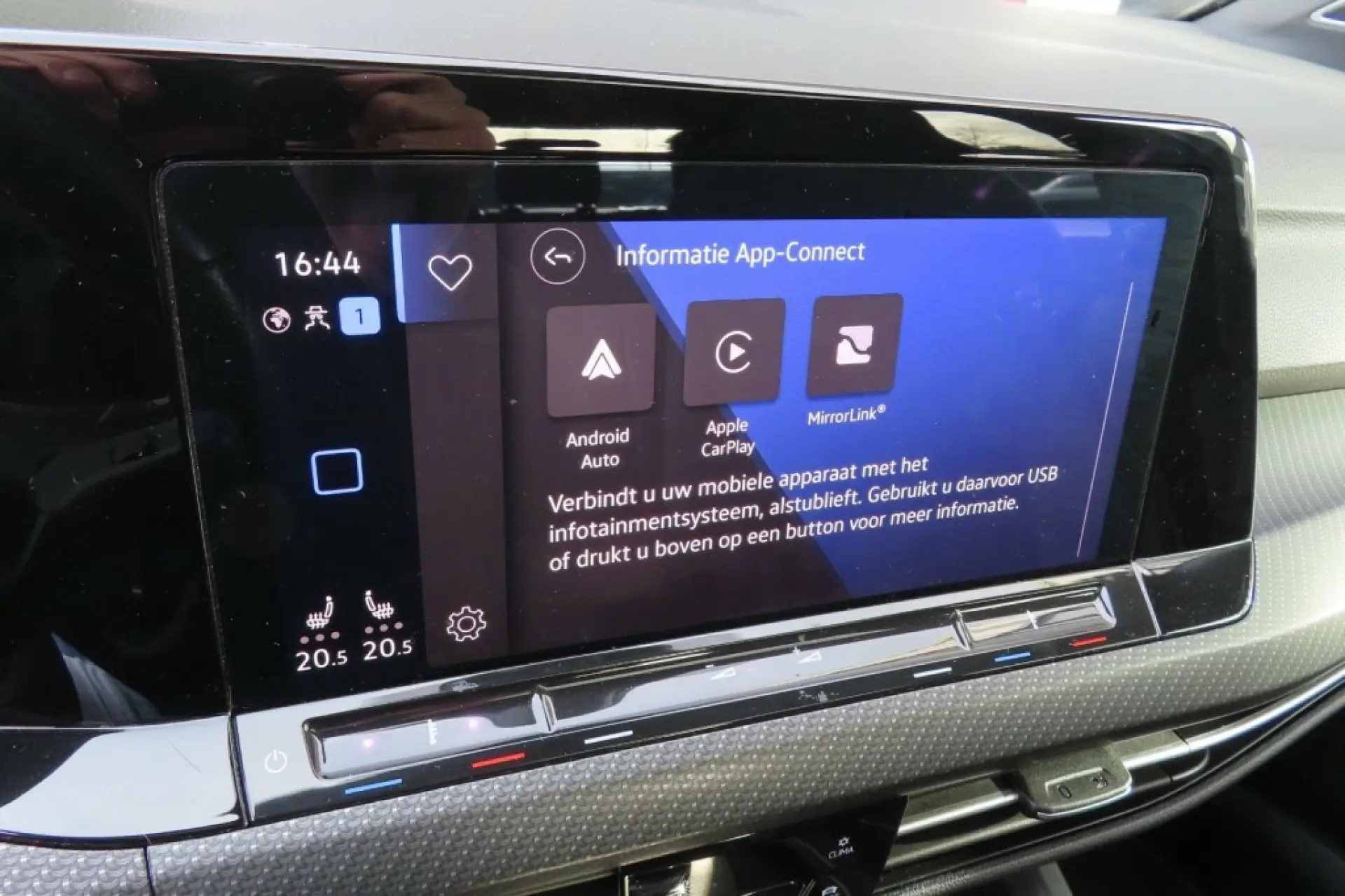 VOLKSWAGEN GOLF Hatchback 5 drs