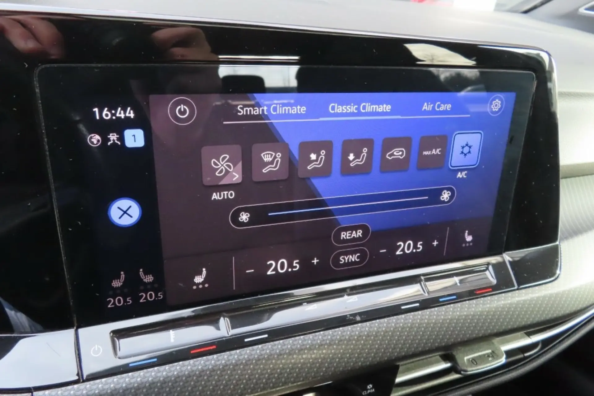 VOLKSWAGEN GOLF Hatchback 5 drs