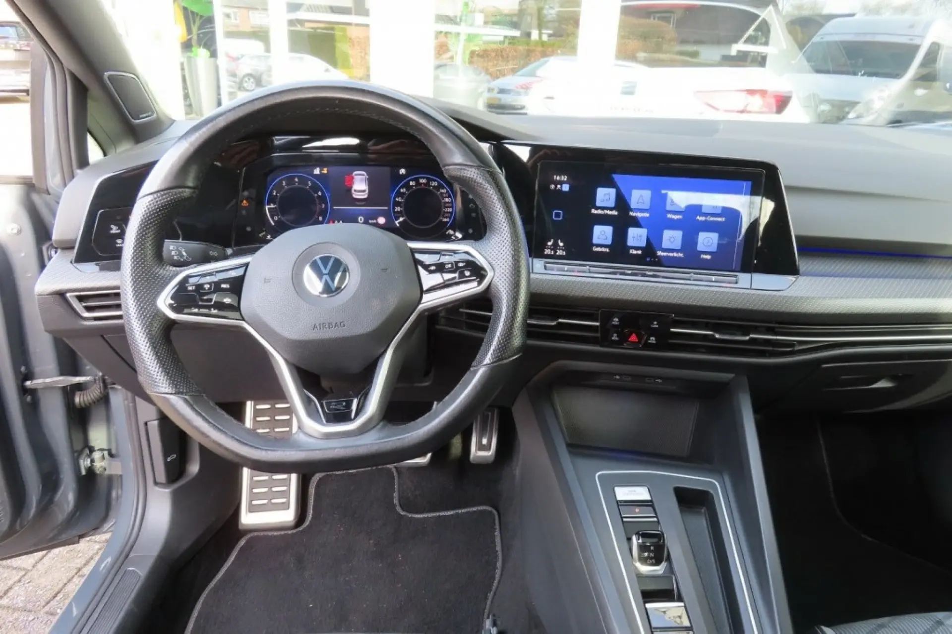 VOLKSWAGEN GOLF Hatchback 5 drs