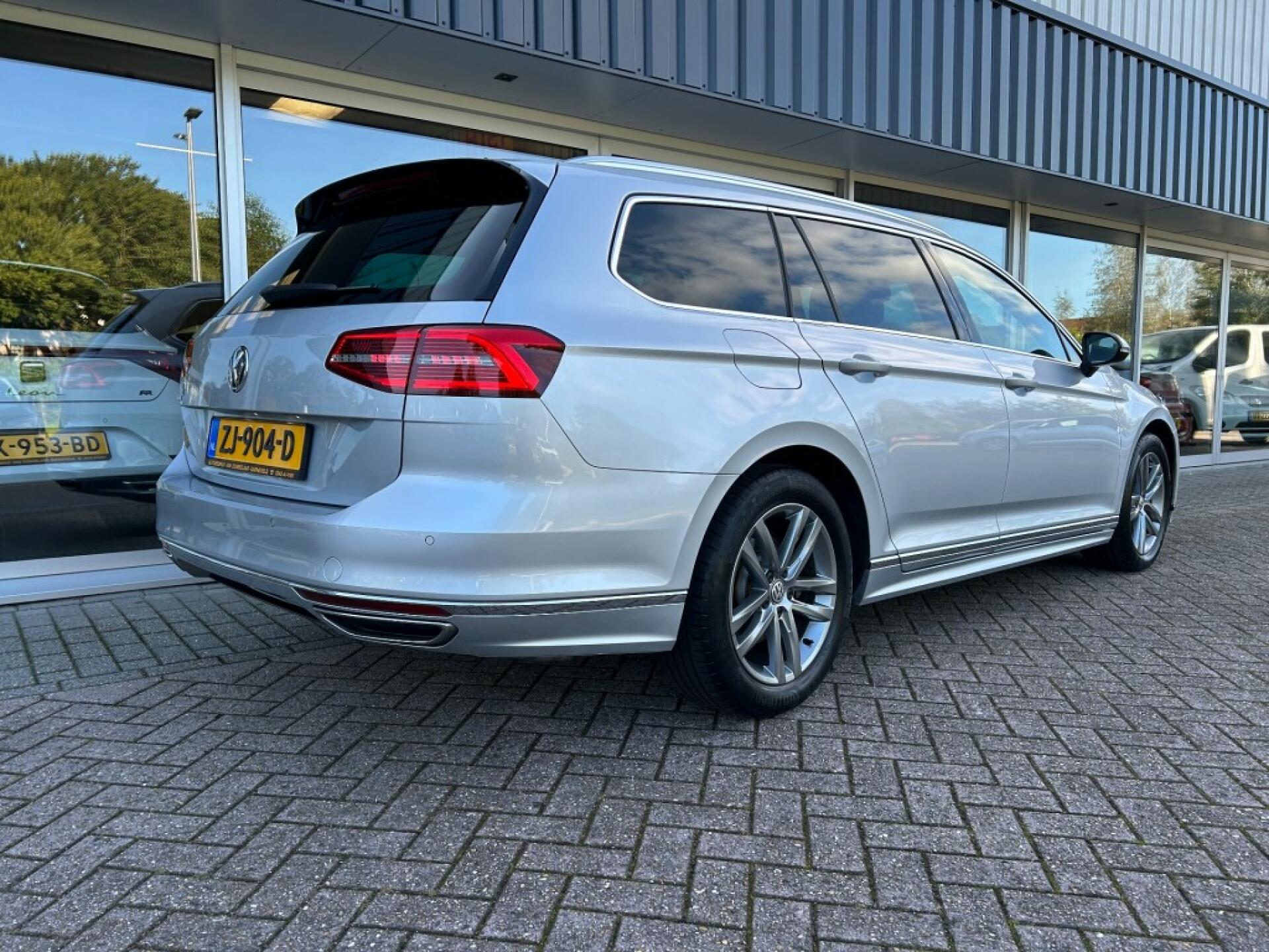 VOLKSWAGEN PASSAT VARIANT Stationwagon 5 drs