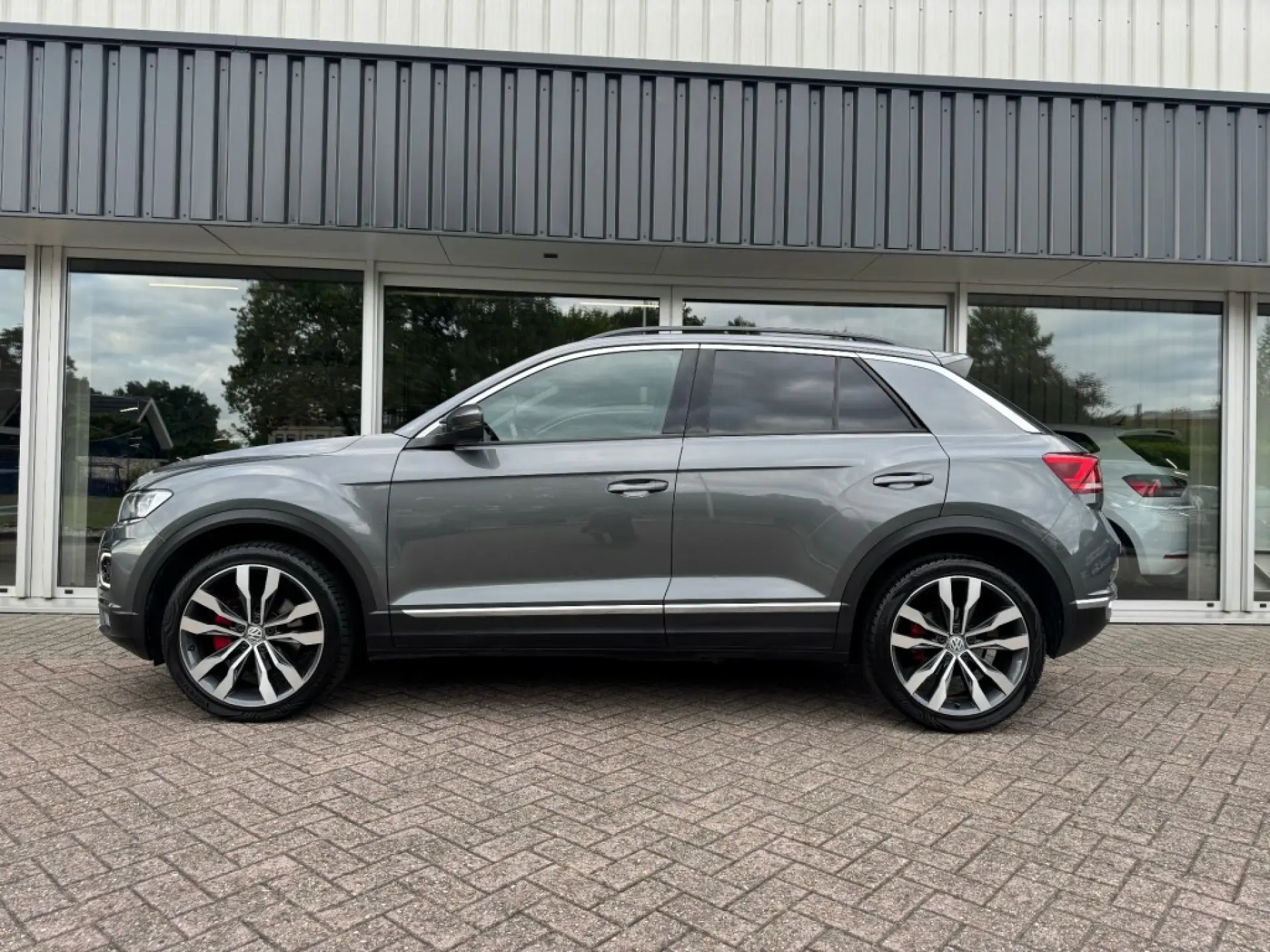 VOLKSWAGEN T-ROC SUV 5-drs