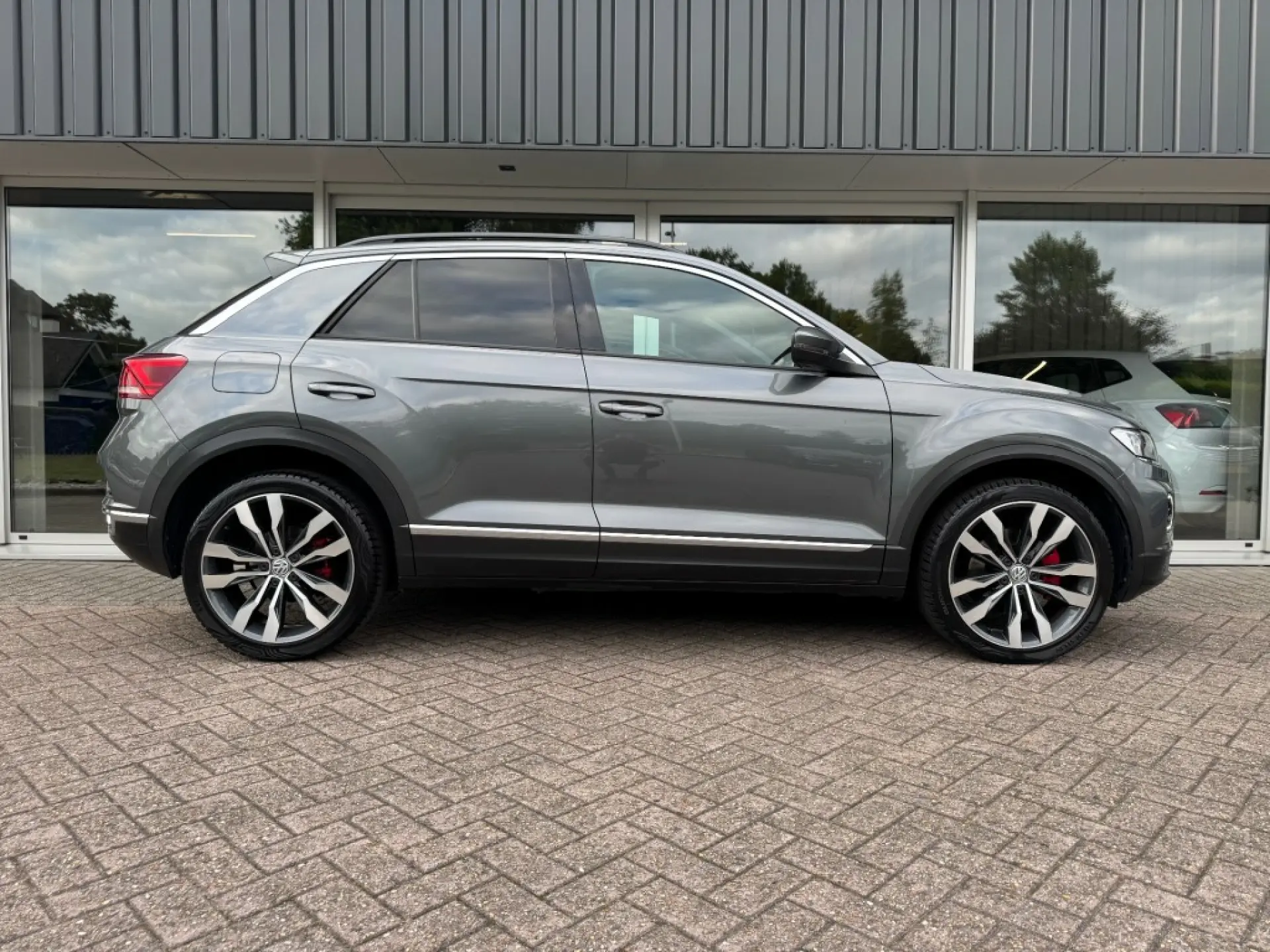 VOLKSWAGEN T-ROC SUV 5-drs