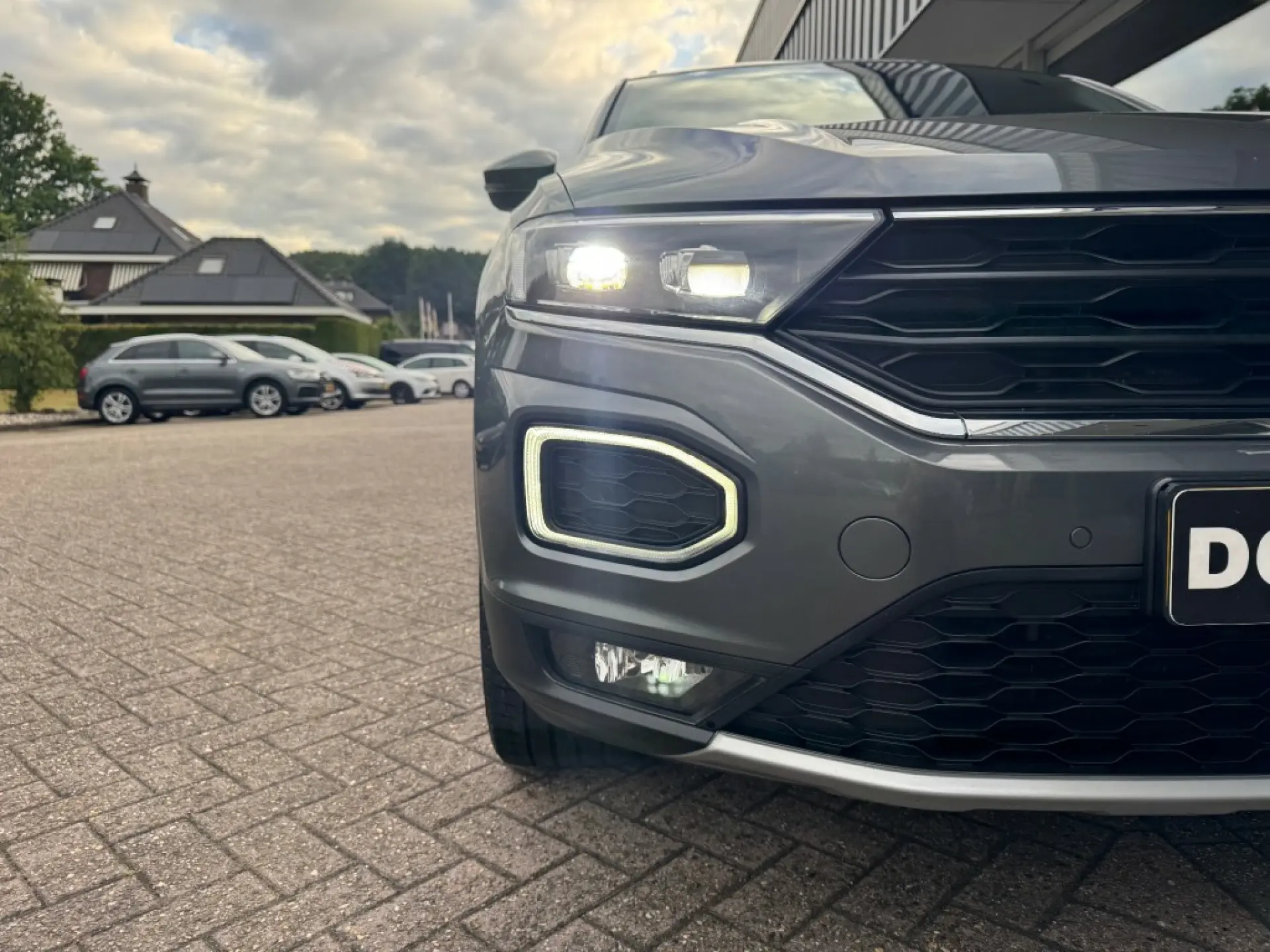 VOLKSWAGEN T-ROC SUV 5-drs