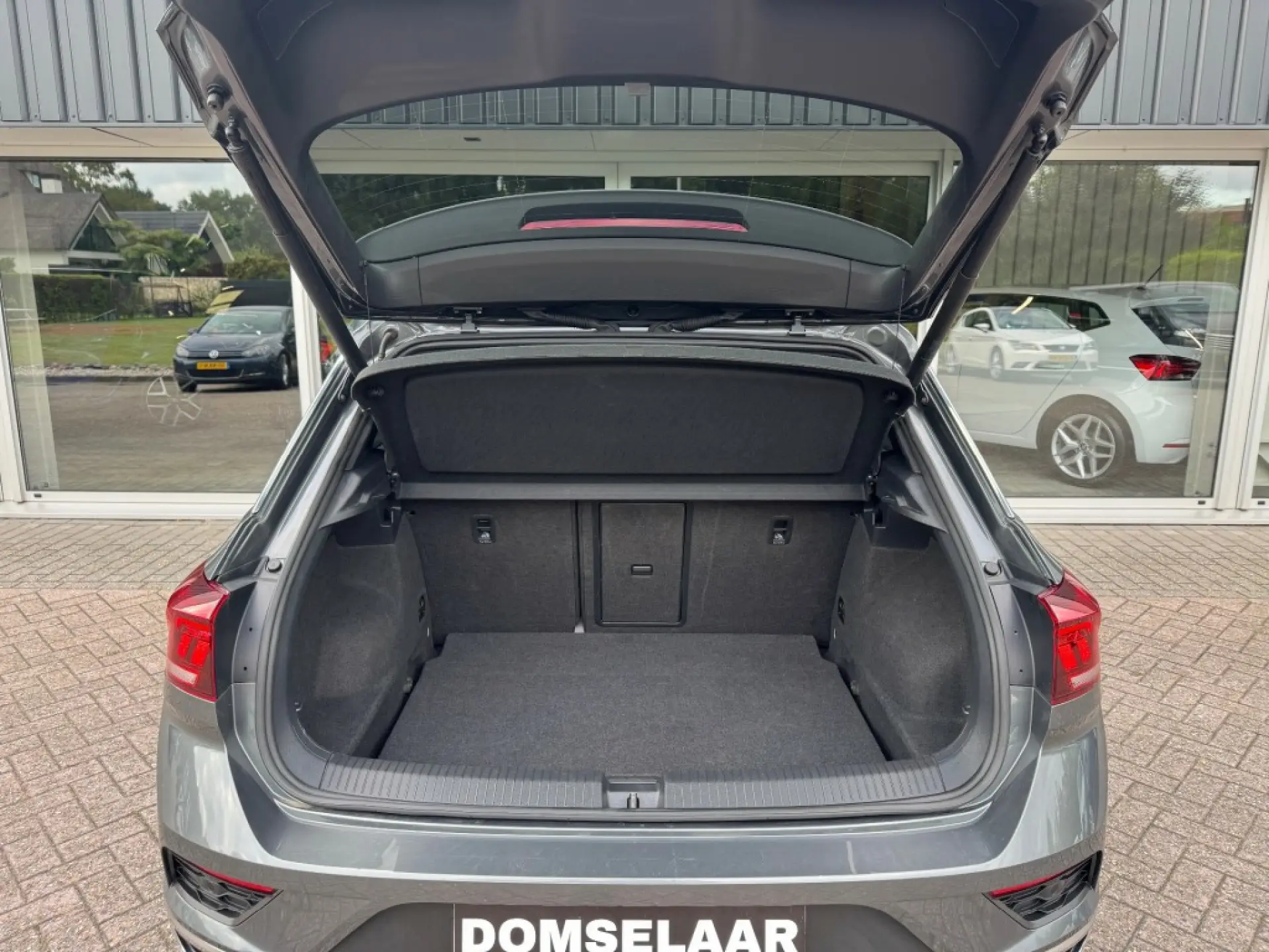 VOLKSWAGEN T-ROC SUV 5-drs