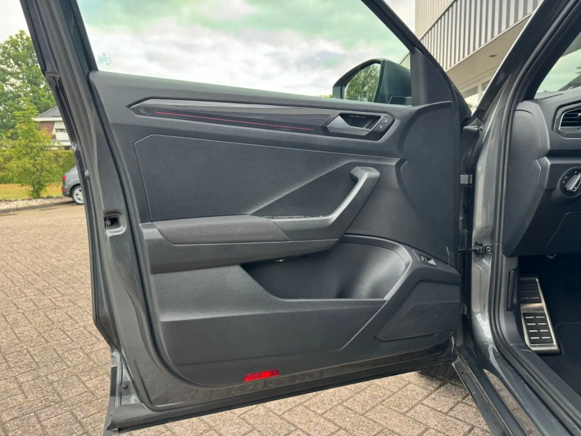 VOLKSWAGEN T-ROC SUV 5-drs