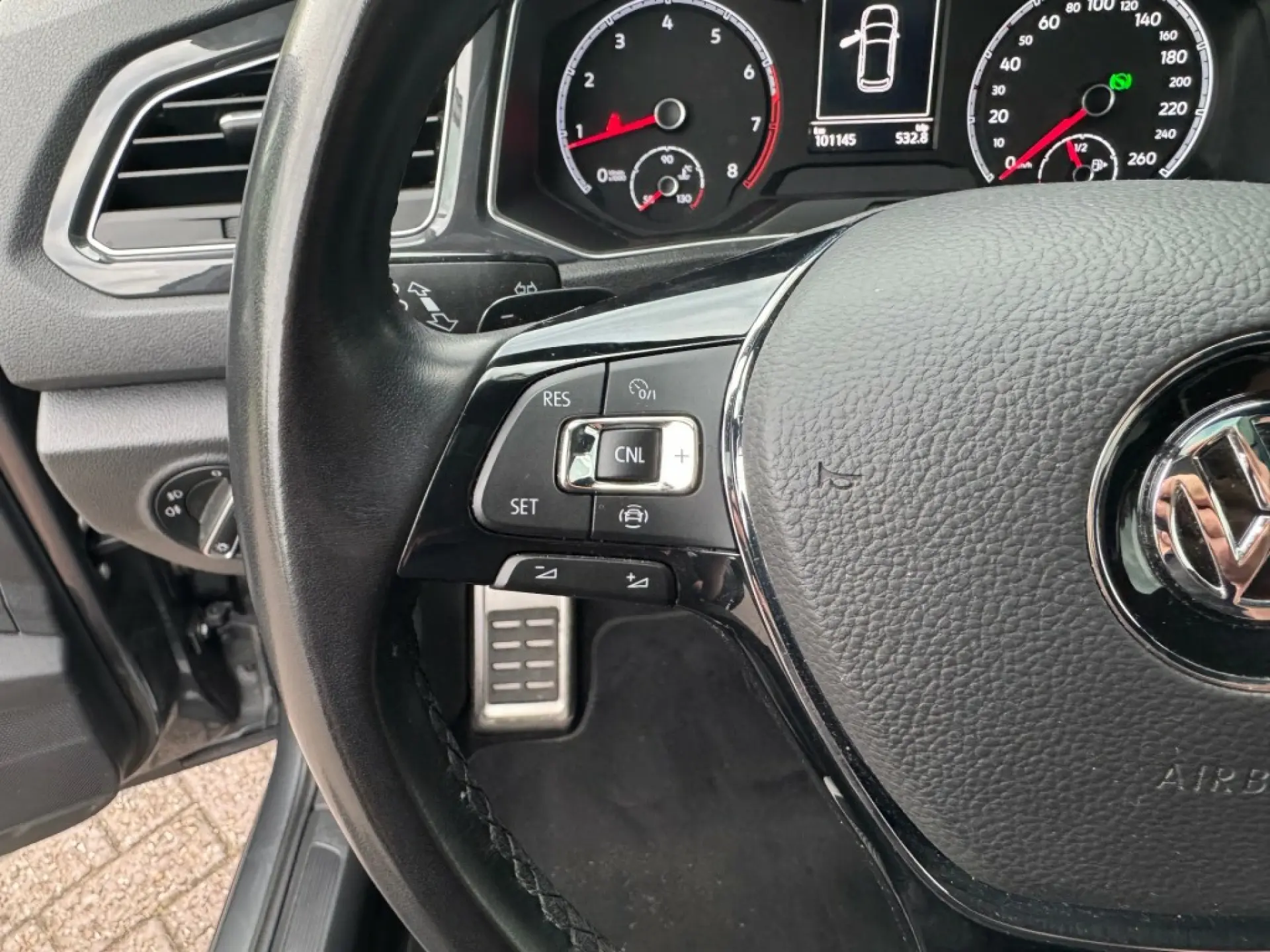 VOLKSWAGEN T-ROC SUV 5-drs
